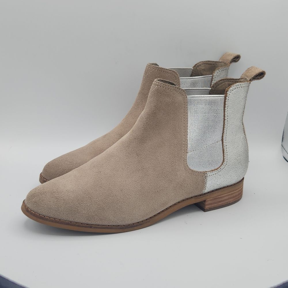 Toms Ella desert Taupe and Silver Suede ankle boots